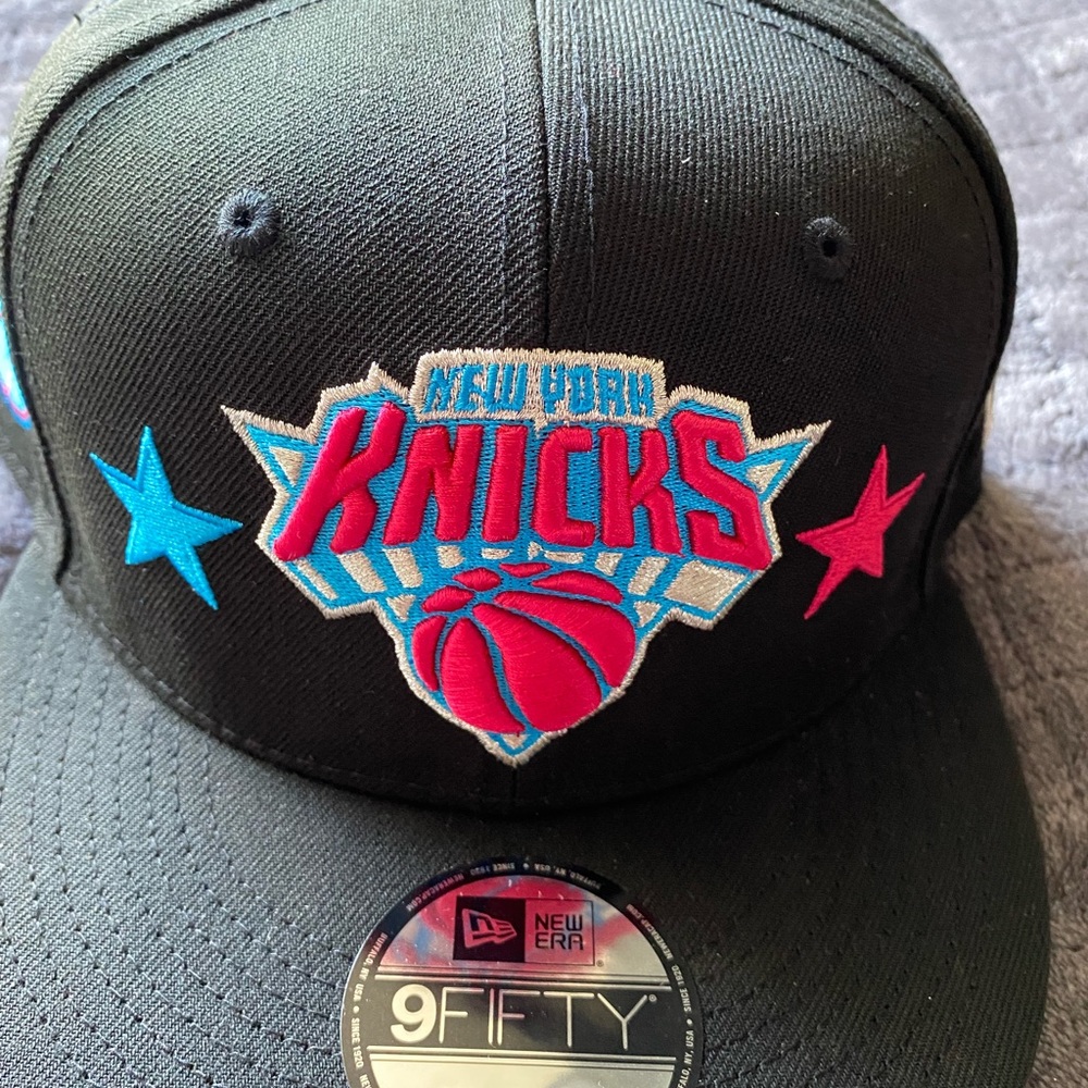 Mens NWT NEW ERA 9FIFTY NEW YORK KNICKS Adjustable Hat. Multi Color